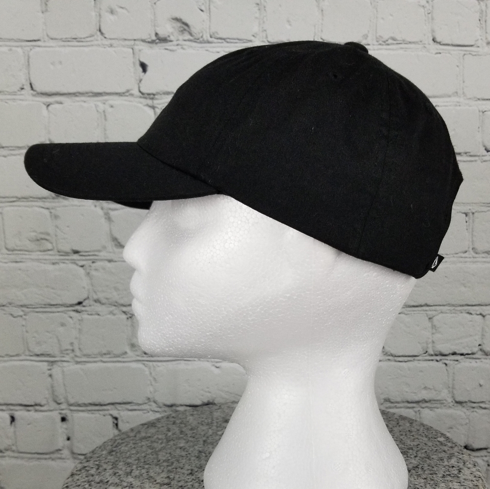 VOLCOM | adjustable strap baseball cap - Picture 4 of 10